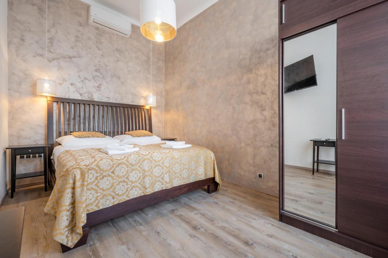 Premium Wenceslas Square Apartments براغ المظهر الخارجي الصورة